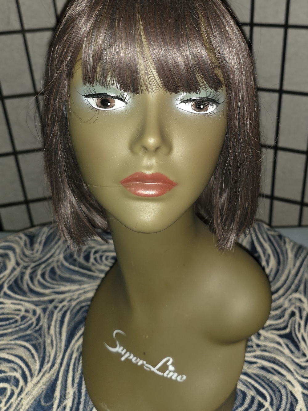 Swiking, Women’s Short Bob Wig in Dark Brown with Bangs